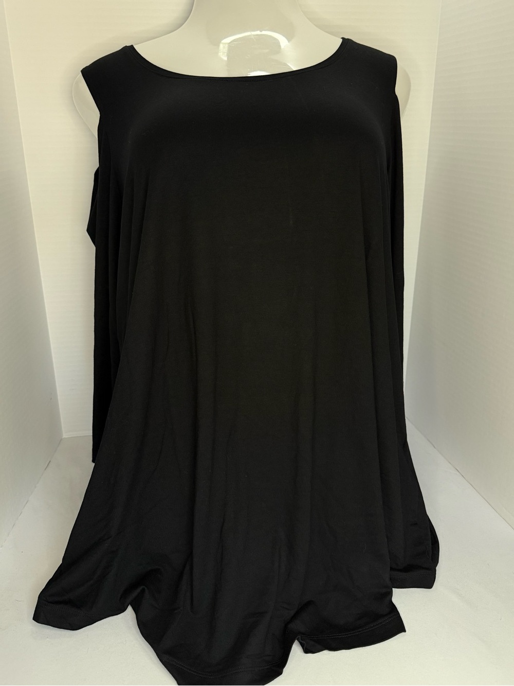 JM Collection Black Scoop Neck Tank
